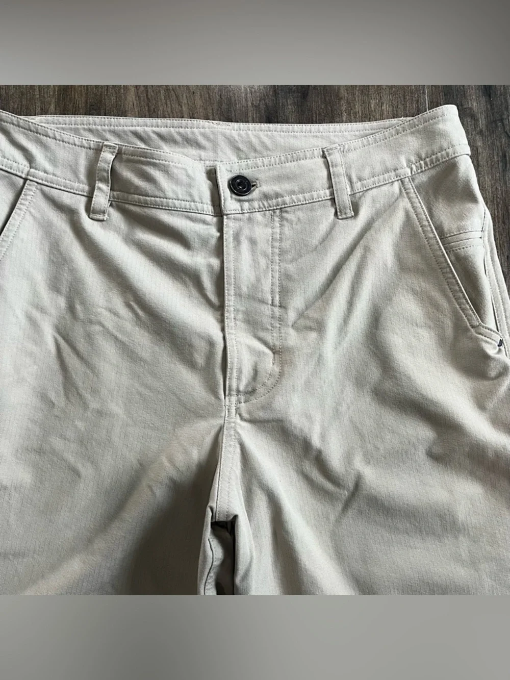 LULULEMON MEN'S CAUSUAL GOLF SHORTS LIGHTWEIGHT STRETCH 11